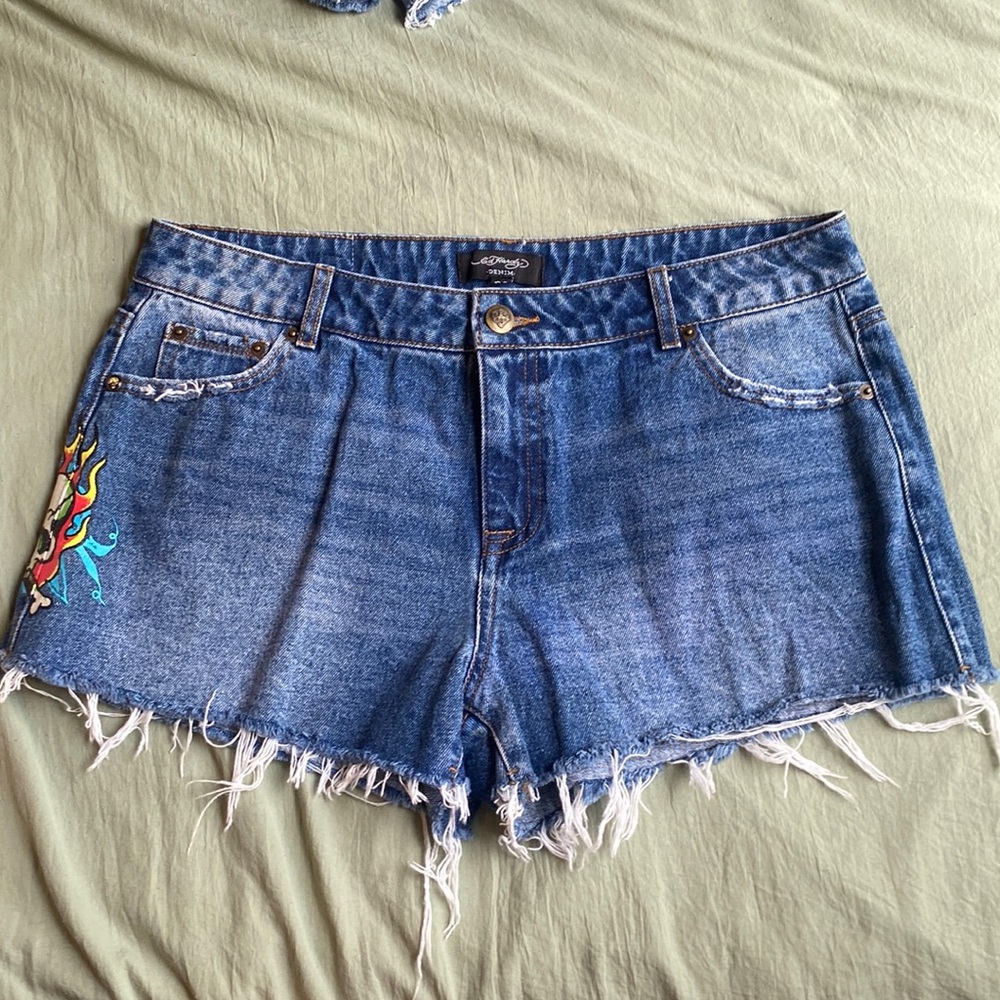 Ed Hardy Y2K Low Rise Jean Shorts — Size 30!!